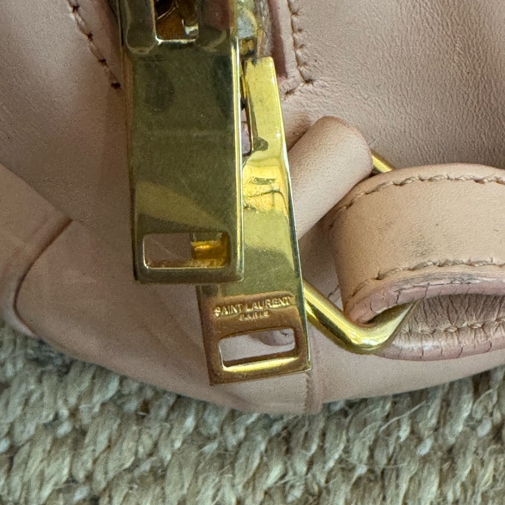 Saint Laurent Pink Leather Women's Bag.classic baby duffle. Pink leather. - Picture 6 of 10